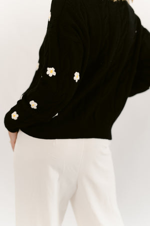 Cable Knit Floral Embroidery Cardigan