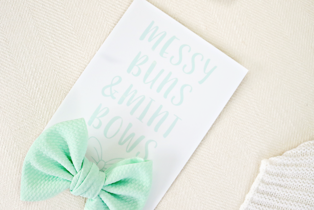 Messy Buns & Mint Bows Print